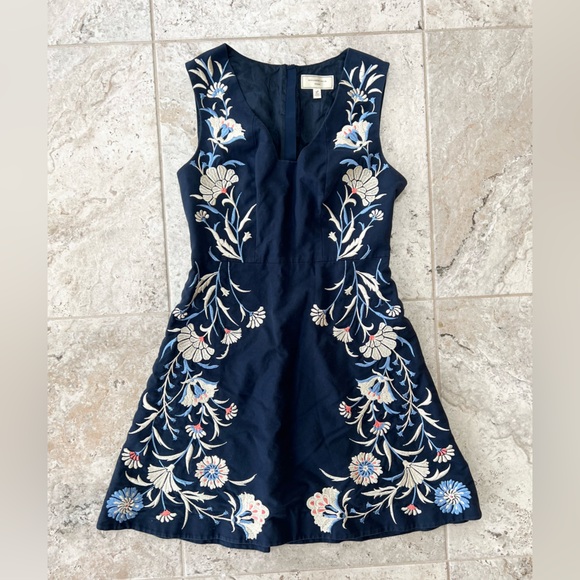 Moulinette Soeurs Anthropologie Embroidered Bellflower Dress, Blue Motif, 4P - Picture 9 of 10